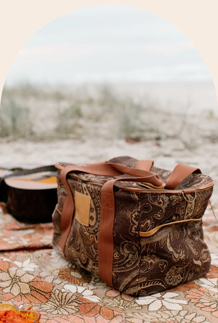 Rustic White & Wood Acacia Cooler Bag - Coco 4 Rustic White & Wood Acacia Cooler Bag - Coco