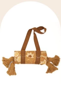 Rustic White & Wood Golden Folk Picnic Rug