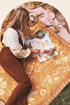 Rustic White & Wood Golden Folk Picnic Rug 12 Rustic White & Wood Golden Folk Picnic Rug