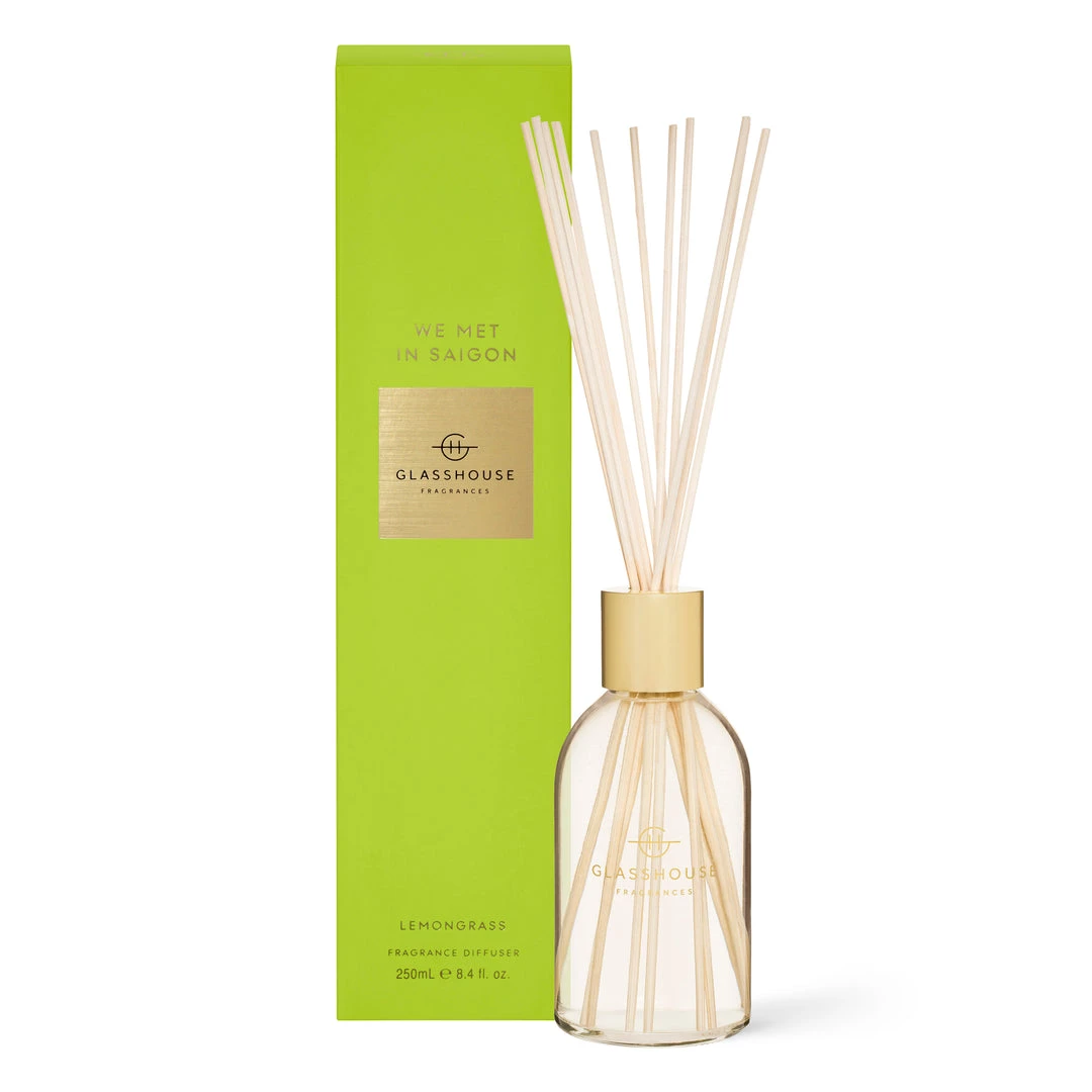 Rustic, White & Wood GLASSHOUSE DIFFUSER - WE MET IN SAIGON - 250ml 3 Rustic, White & Wood GLASSHOUSE DIFFUSER - WE MET IN SAIGON - 250ml