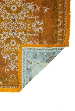 Rustic White & Wood Wandering Throw - Ginger