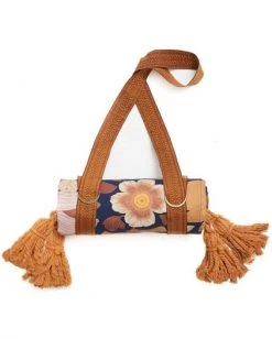 Rustic White & Wood Grandé Fleur Picnic Rug - Nightshade