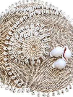 Rustic White & Wood Accessories Cowrie Shell Coasters & Placemats