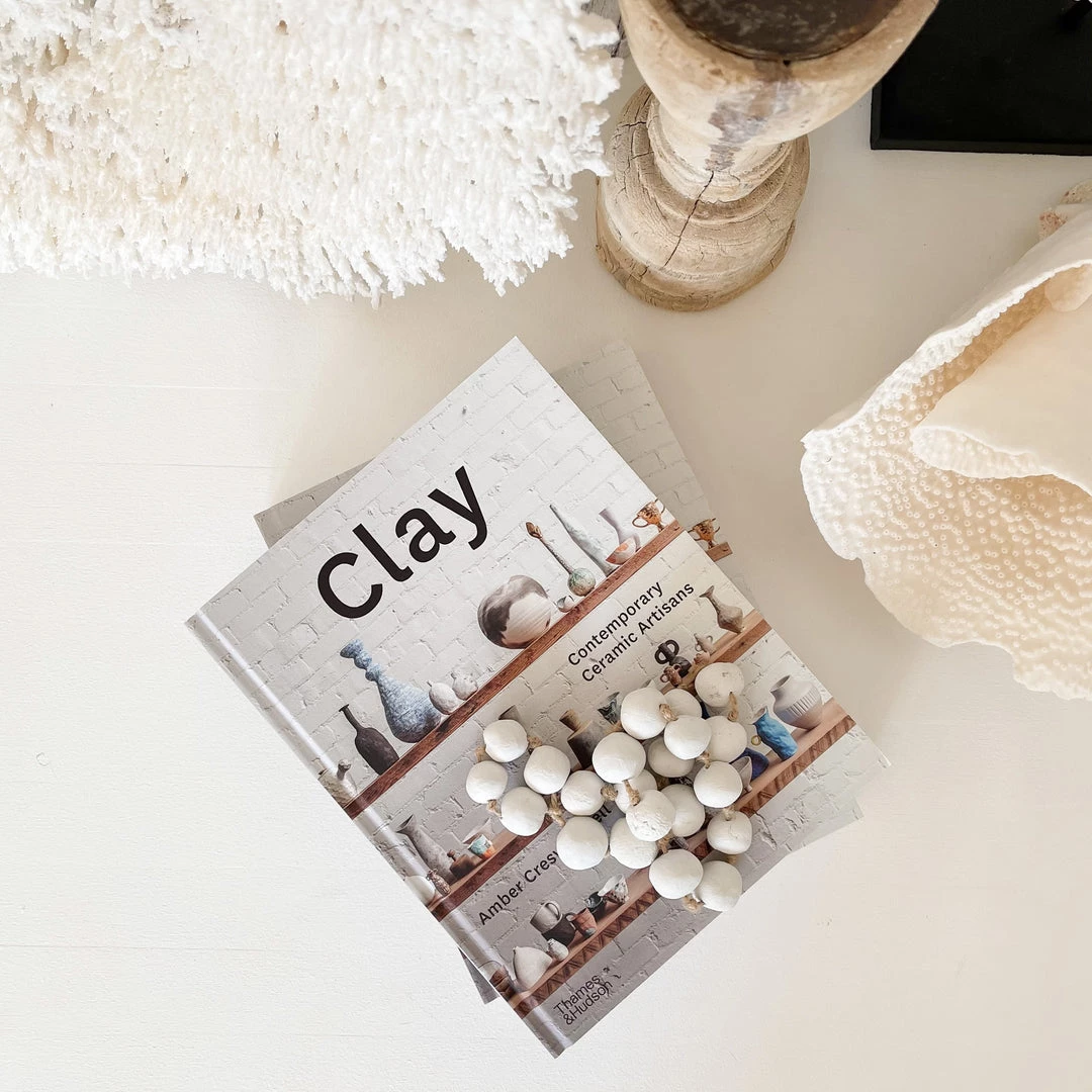 Rustic, White & Wood Books Clay - Contemporary Ceramic Artisans 4 Rustic, White & Wood Books Clay - Contemporary Ceramic Artisans