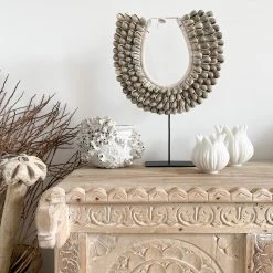 Rustic White & Wood Tribal Treasures Bahria Tribal Shell Necklace