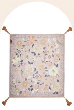 Rustic White & Wood Grandé Fleur Picnic Rug - Lilac
